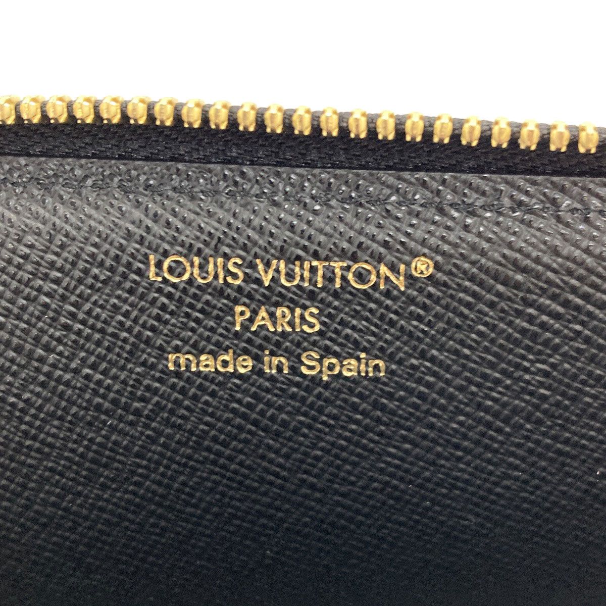 Louis Vuitton Pencil Pouch Charlotte Pen Case Monogram Canvas — view 6