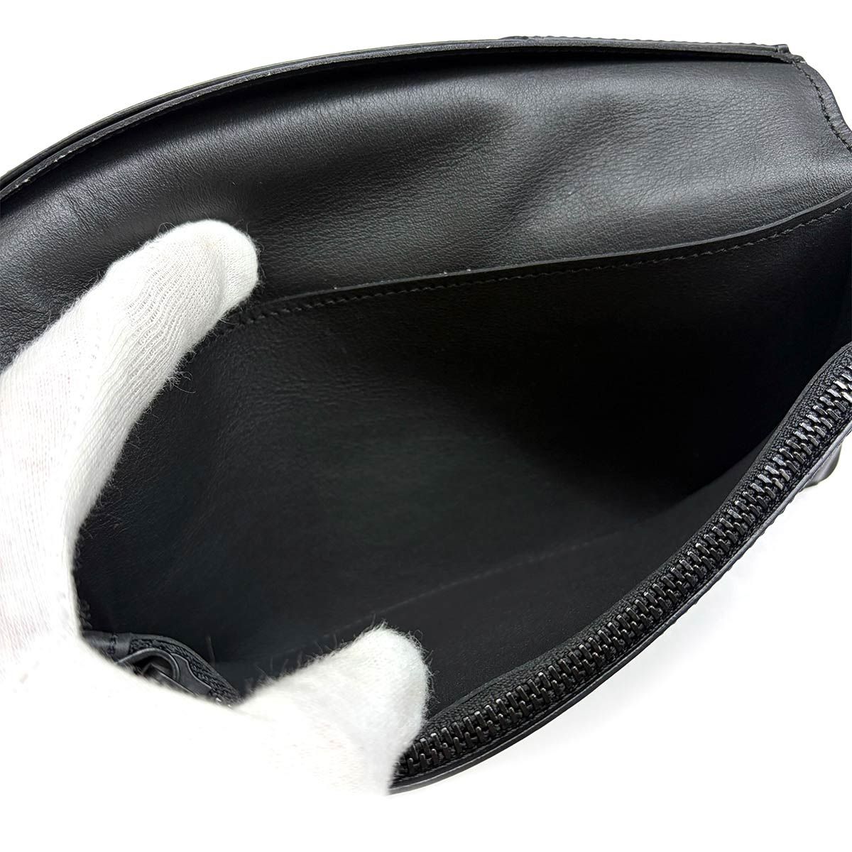 Louis Vuitton LV Aerogram Portefeuille Brazza NM Bifold Wallet Leather Noir — view 7