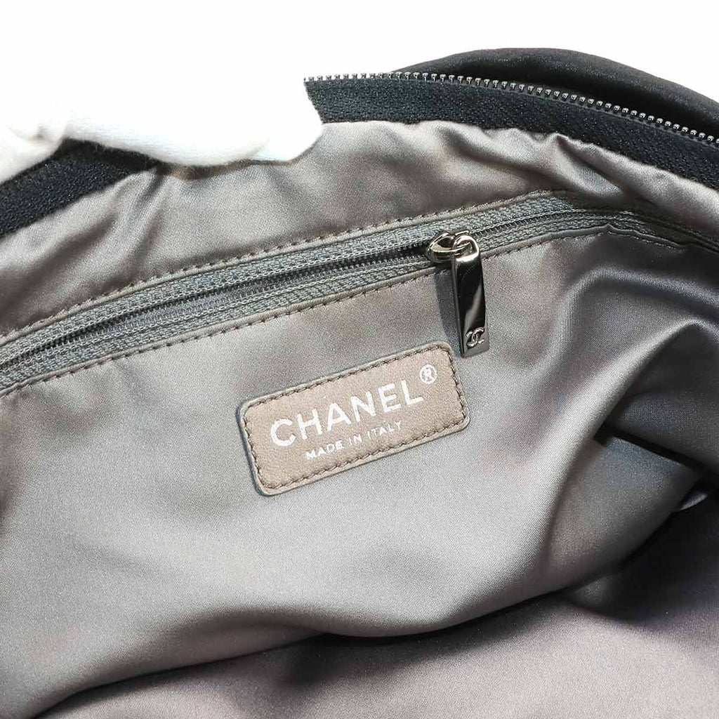 Chanel 2.55 Ribbon Chain Shoulder Bag Satin Black Quilted Silver — view 7