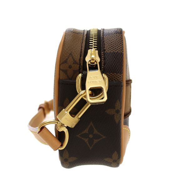 Louis Vuitton Wide Trocadero Wearable — view 8
