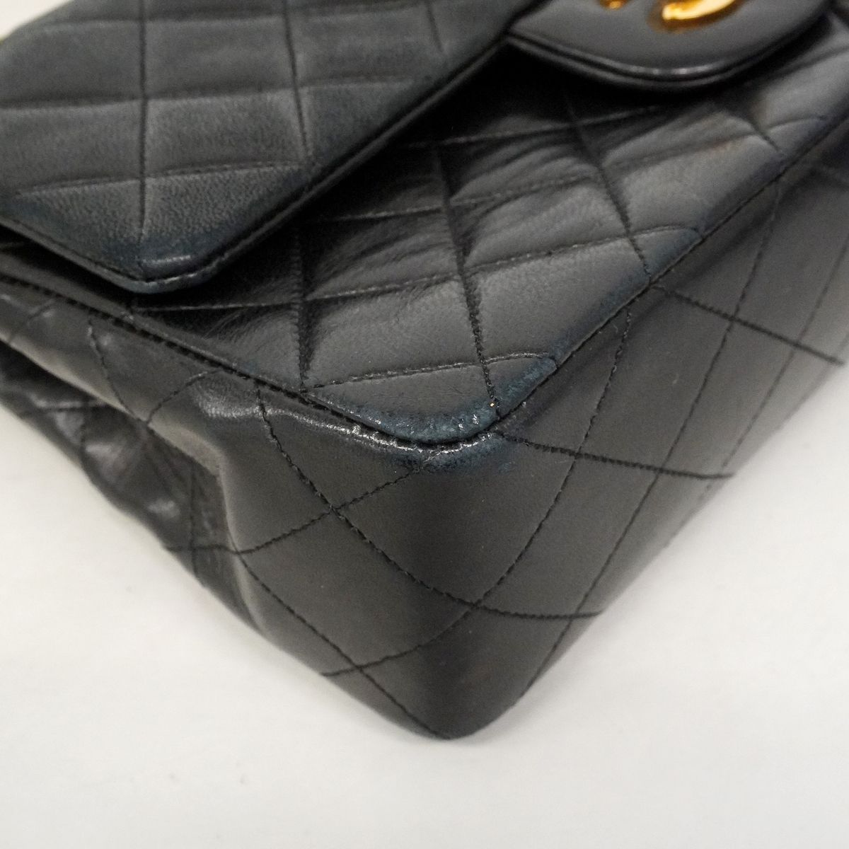 Chanel Shoulder Bag Quilted Lambskin Black Gold — view 6