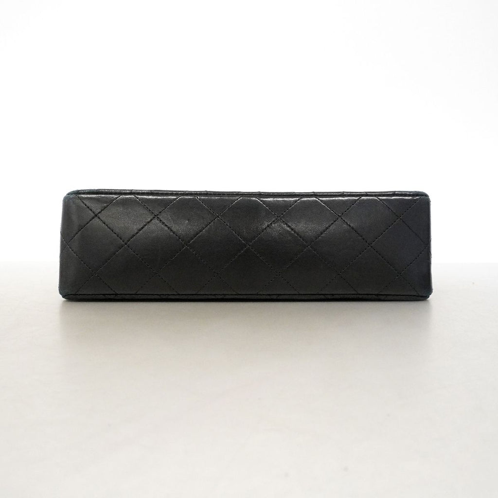 Chanel Shoulder Bag Quilted Lambskin Black Gold — view 3