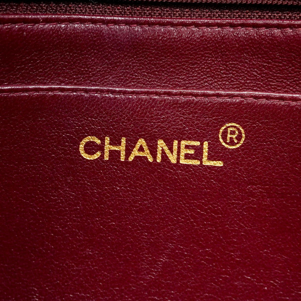Chanel Shoulder Bag Diana Lambskin Black Gold — view 5
