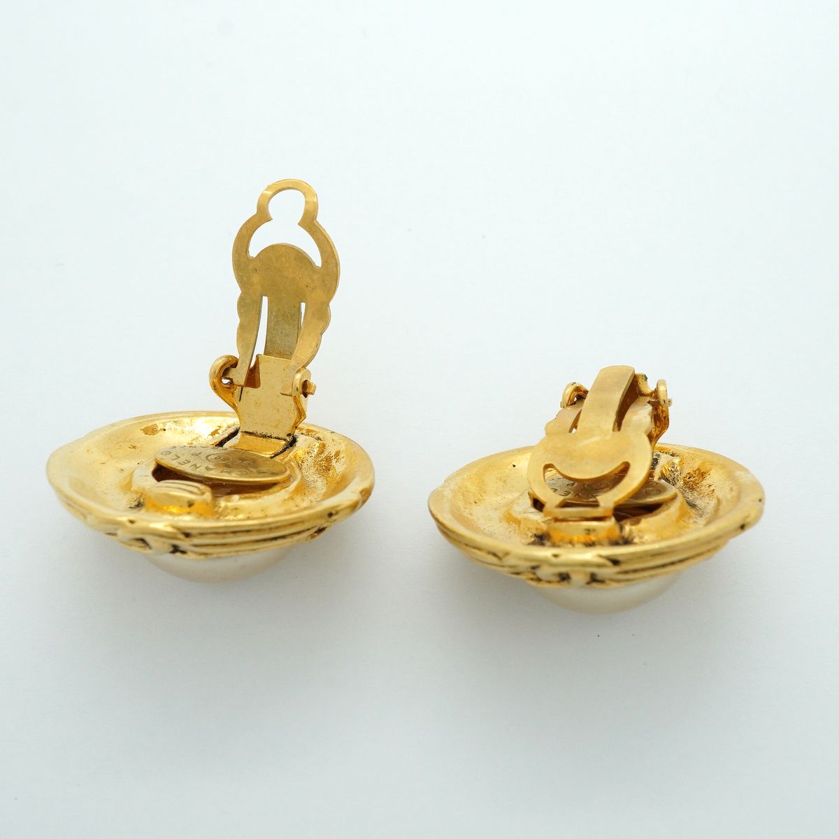 Chanel Earrings Vintage CC Logo Round Circle Gold Plated Faux Pearl — view 3