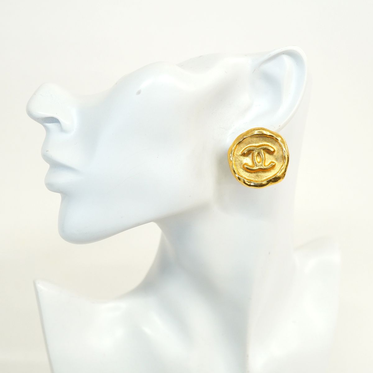 Chanel Earrings Vintage CC Logo Gold Plated — view 5