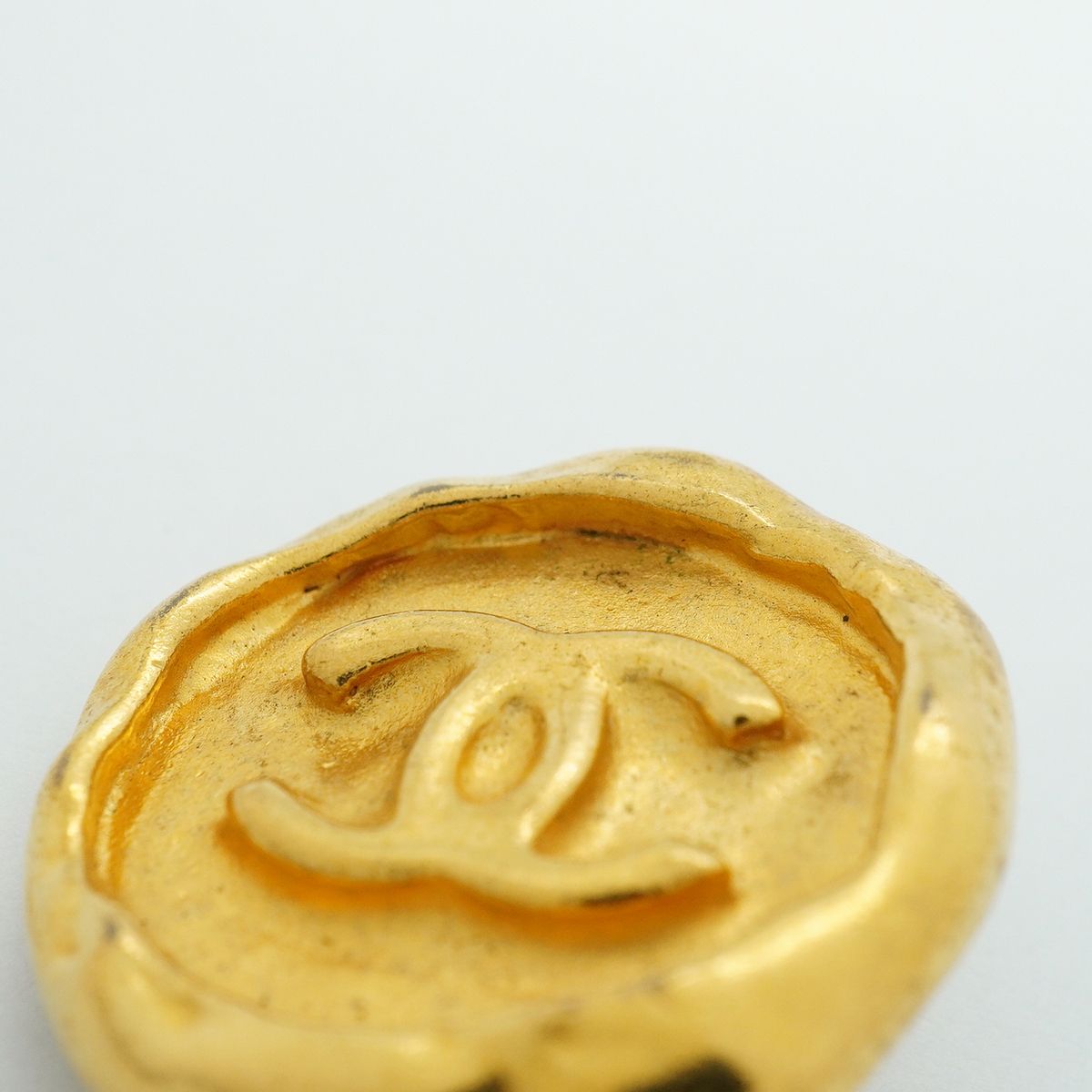 Chanel Earrings Vintage CC Logo Gold Plated — view 8