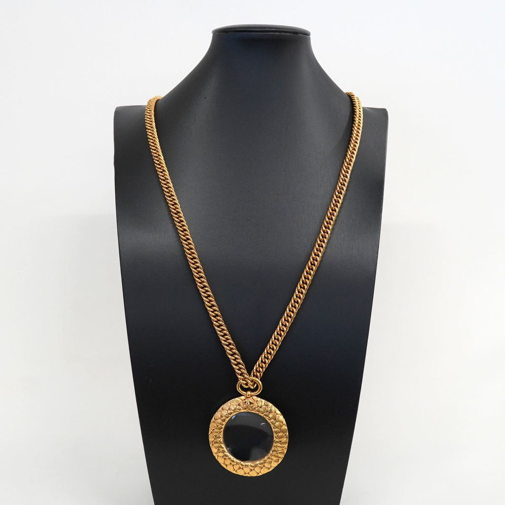 Chanel Necklace Vintage CC Logo Loupe Round Circle Gold Plated — view 6