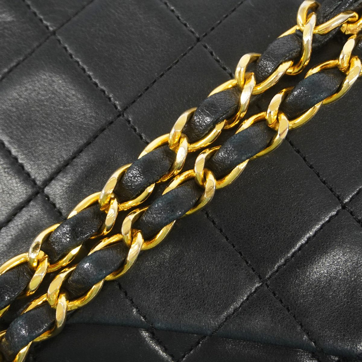 Chanel Shoulder Bag Quilted Lambskin Black Gold — view 8