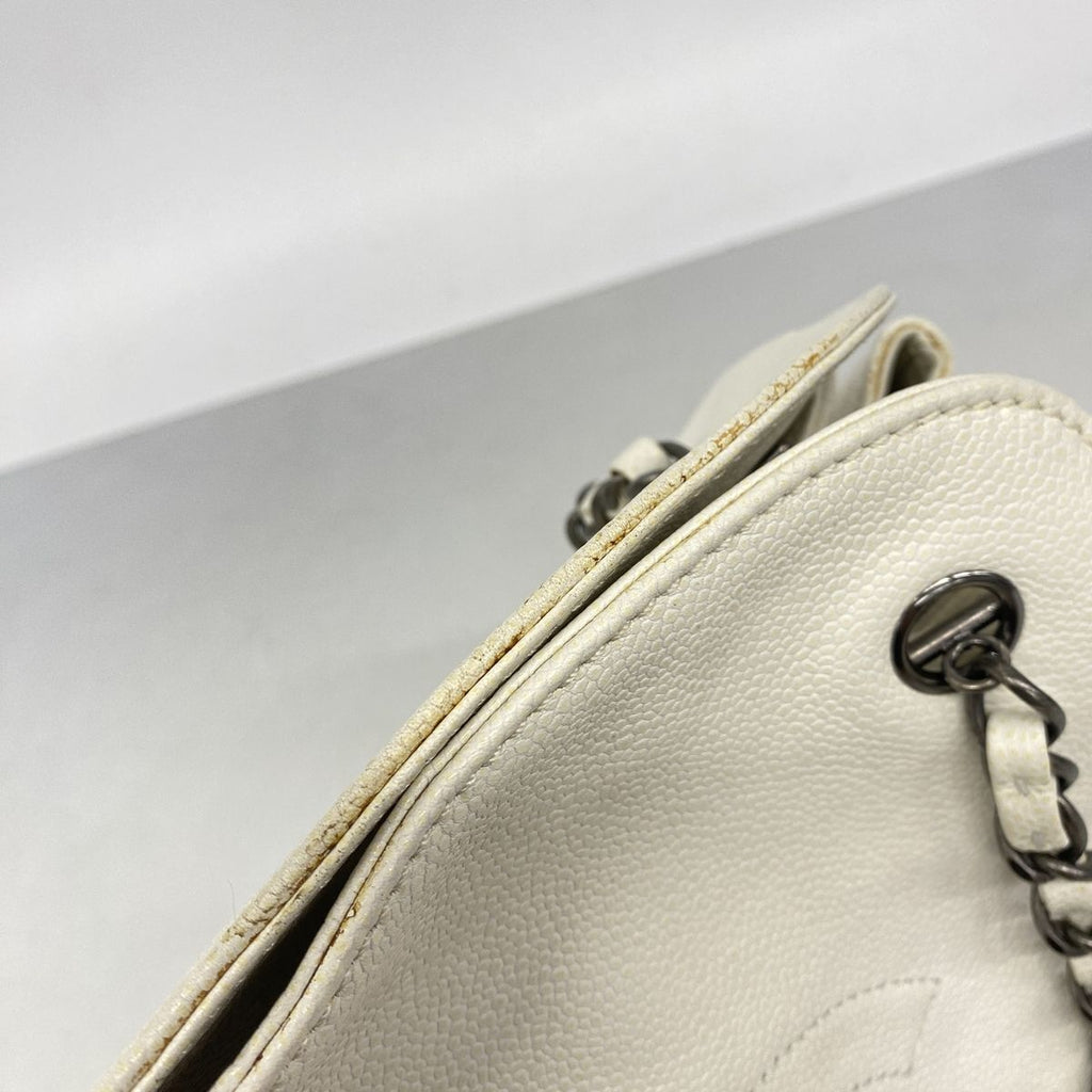 Chanel Shoulder Bag Caviar Leather White Silver — view 7