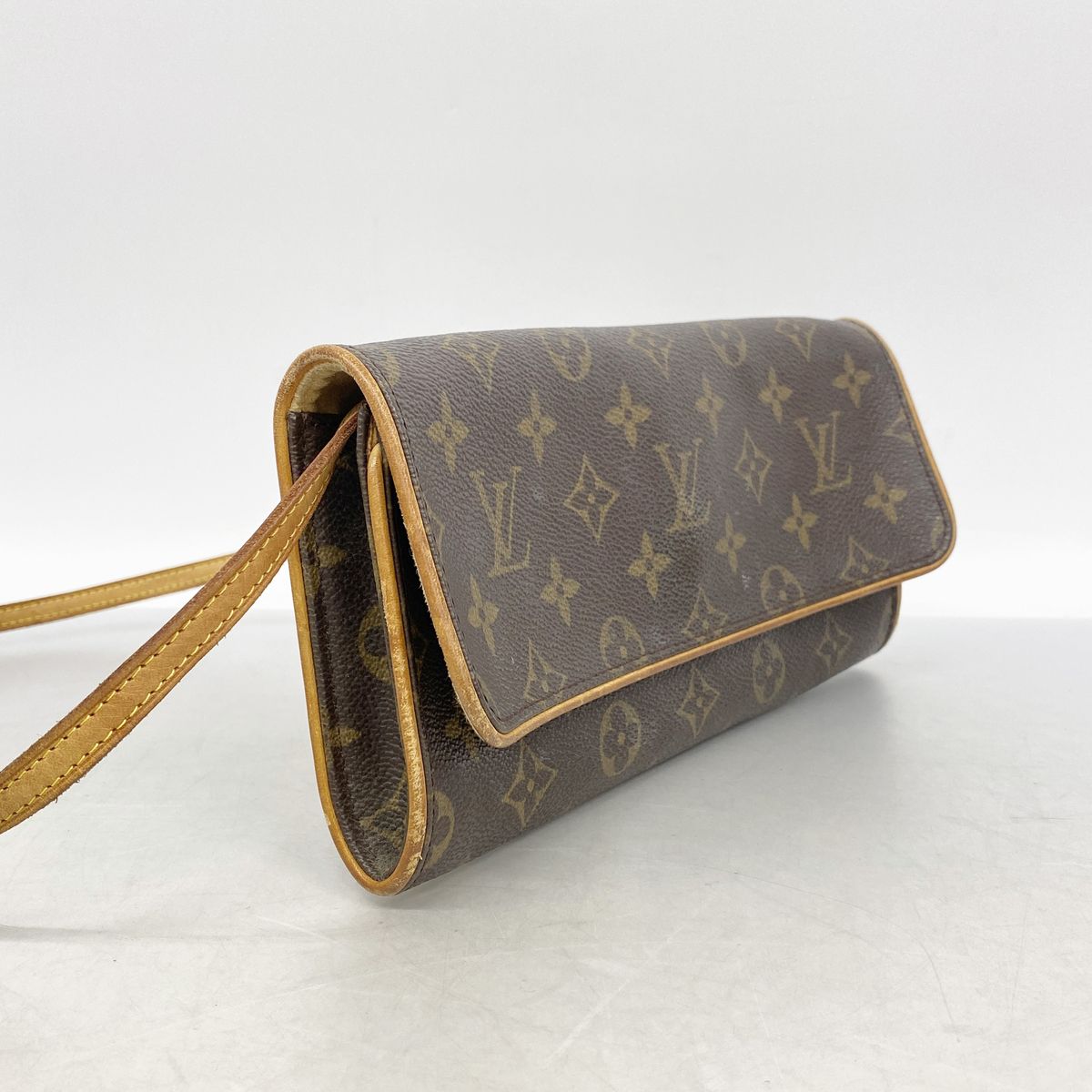 Louis Vuitton Shoulder Bag Monogram Pochette Twin GM Brown — view 2