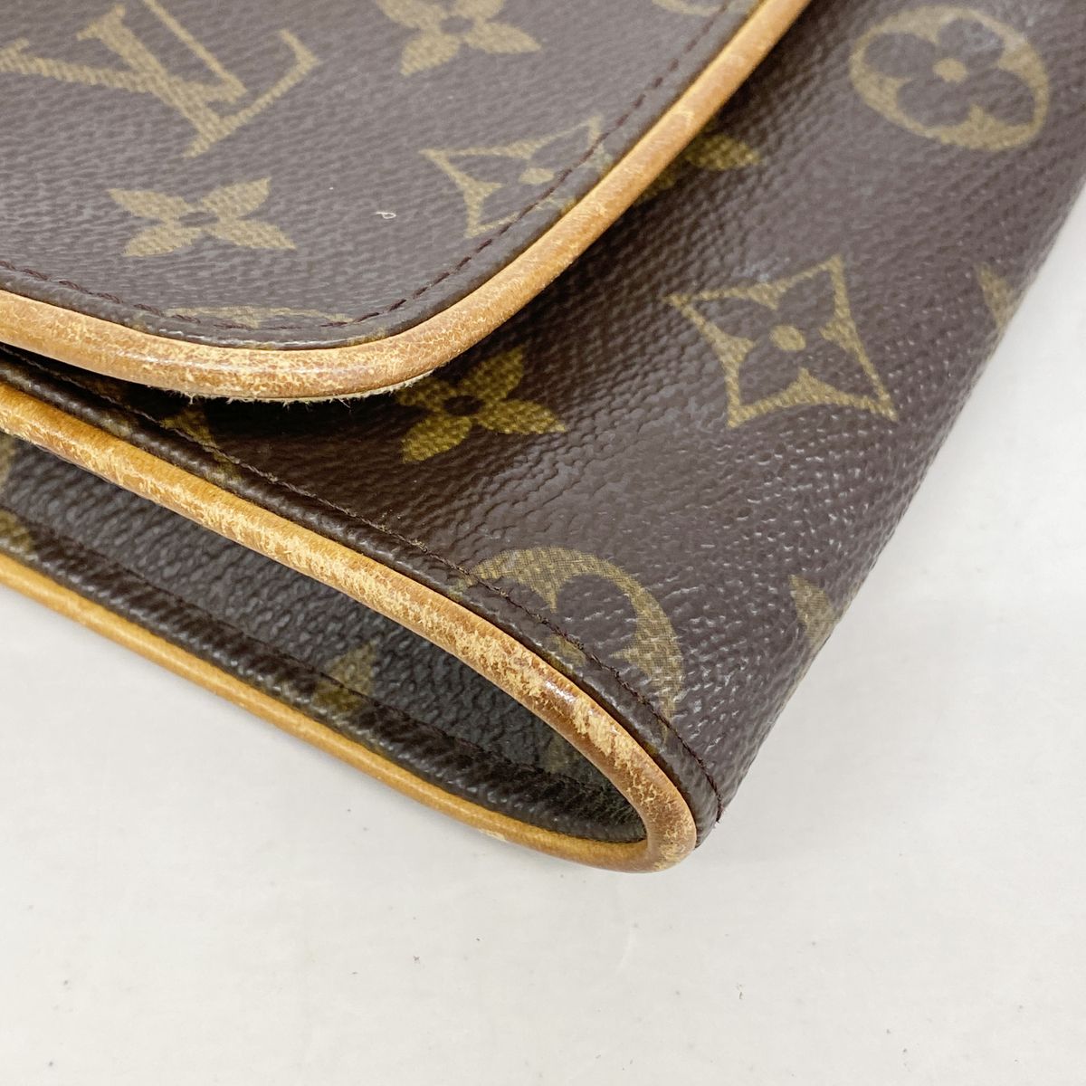 Louis Vuitton Shoulder Bag Monogram Pochette Twin GM Brown — view 7