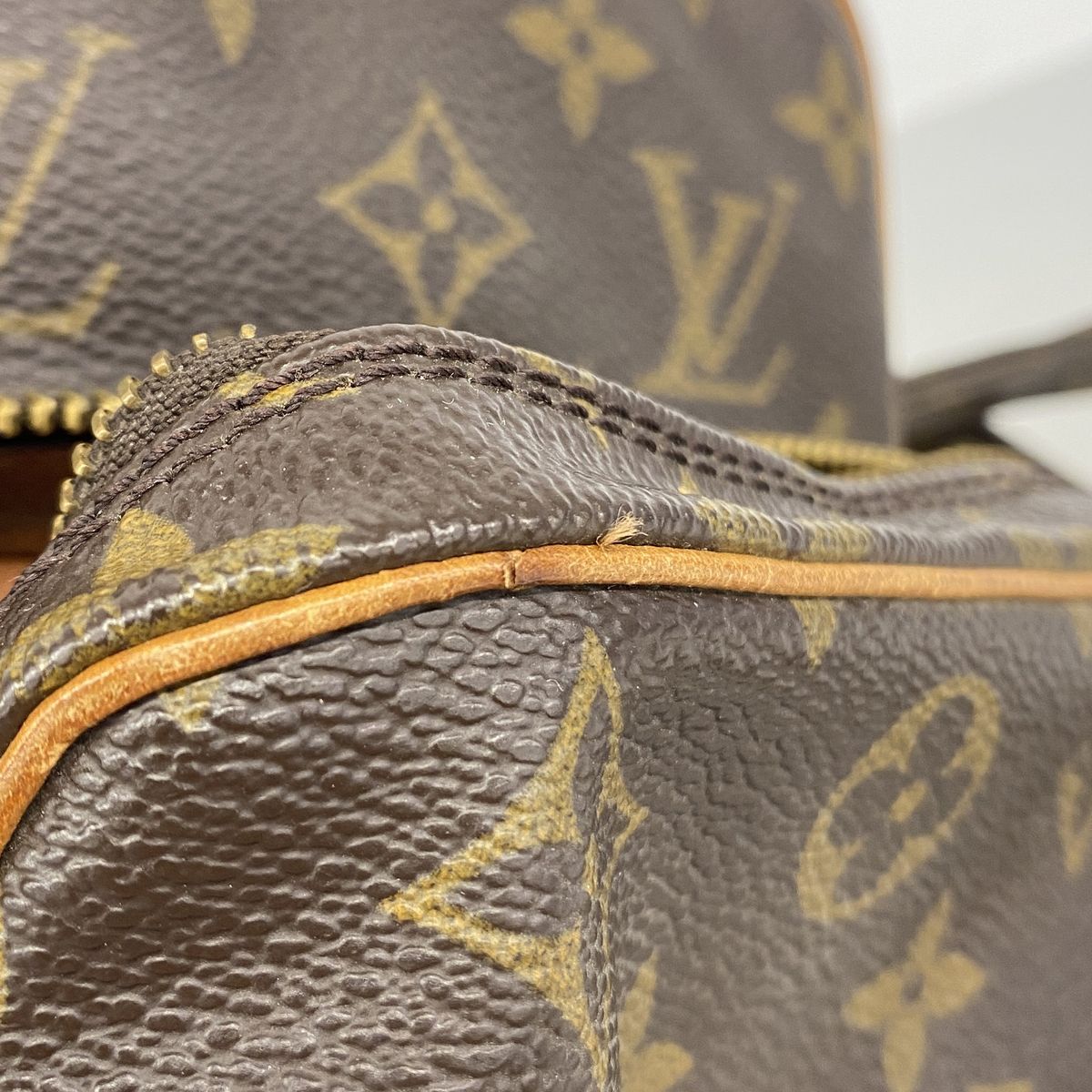 Louis Vuitton Shoulder Bag Monogram Amazone Brown — view 7