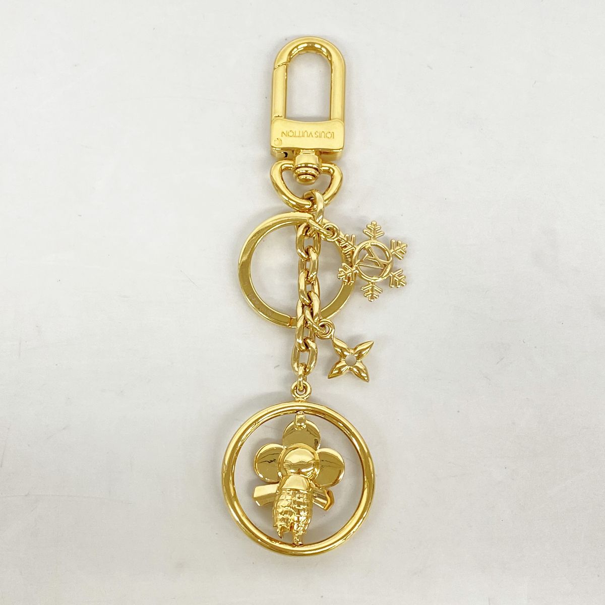 Louis Vuitton Key Holder Charm Vivienne Ice Skating Gold — view 7