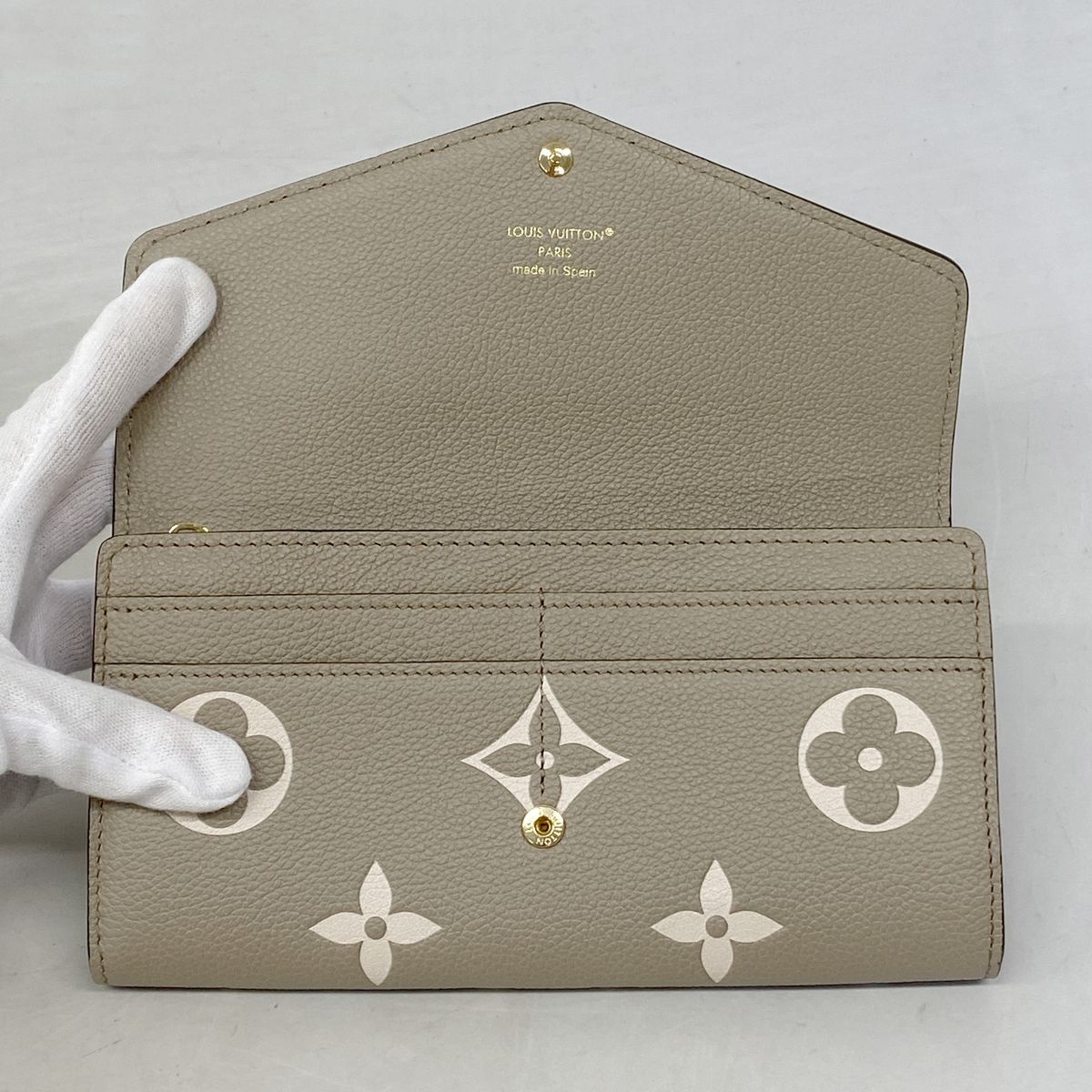 Louis Vuitton Wallet Monogram Empreinte Bicolor Portefeuille Sarah Tourterelle — view 5