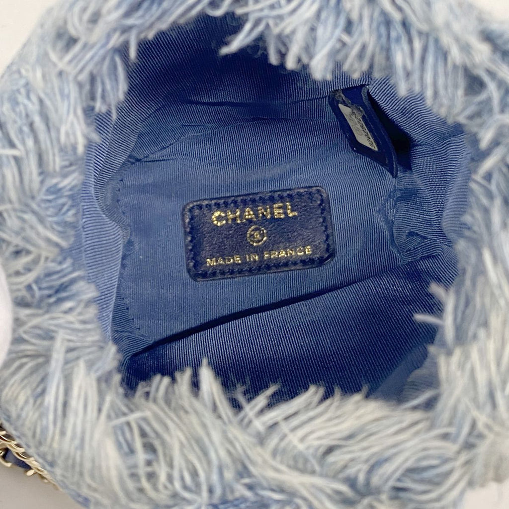 Chanel Shoulder Bag Quilted Denim Blue Champagne Gold — view 4