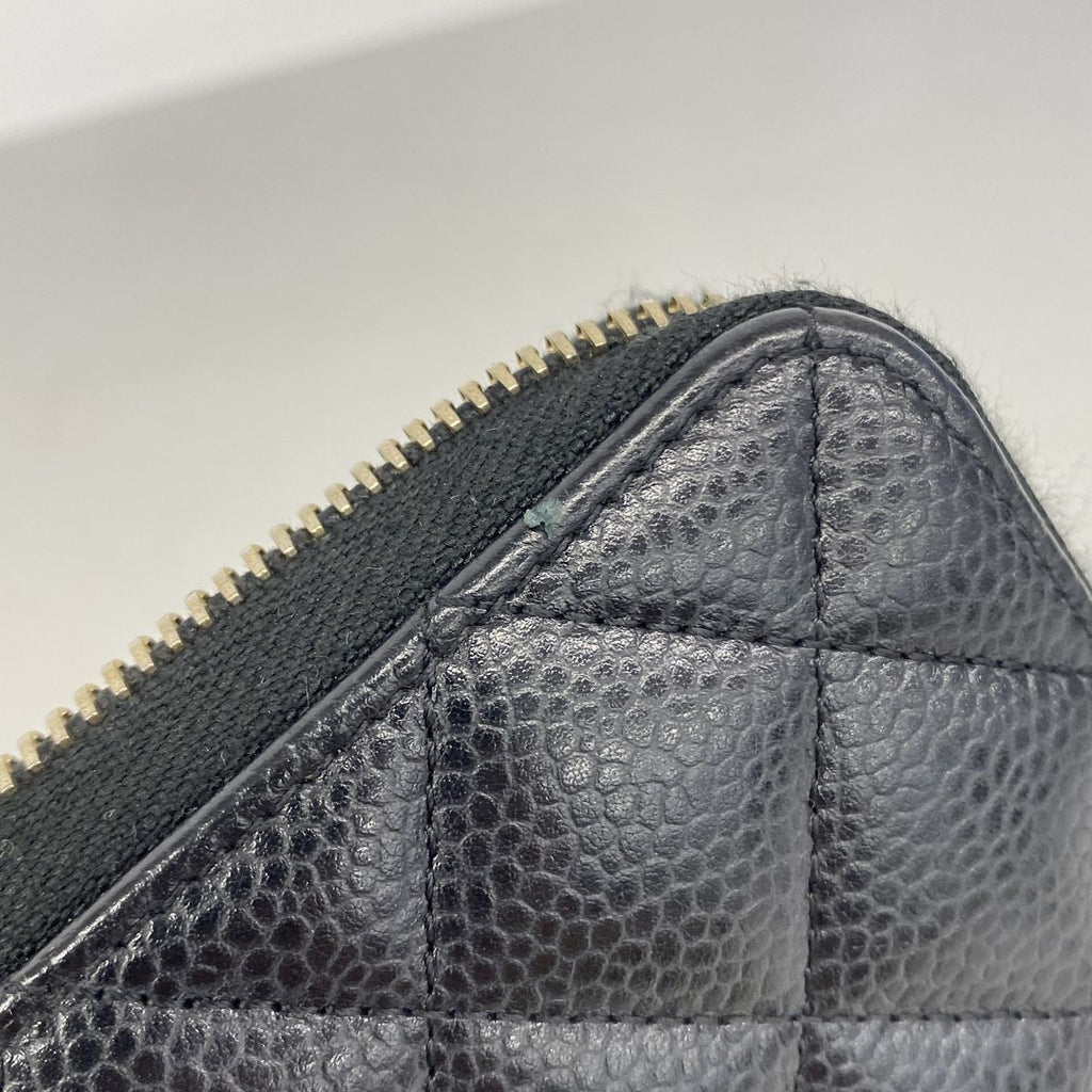 Chanel Wallet Quilted Caviar Leather Black Gold — view 6