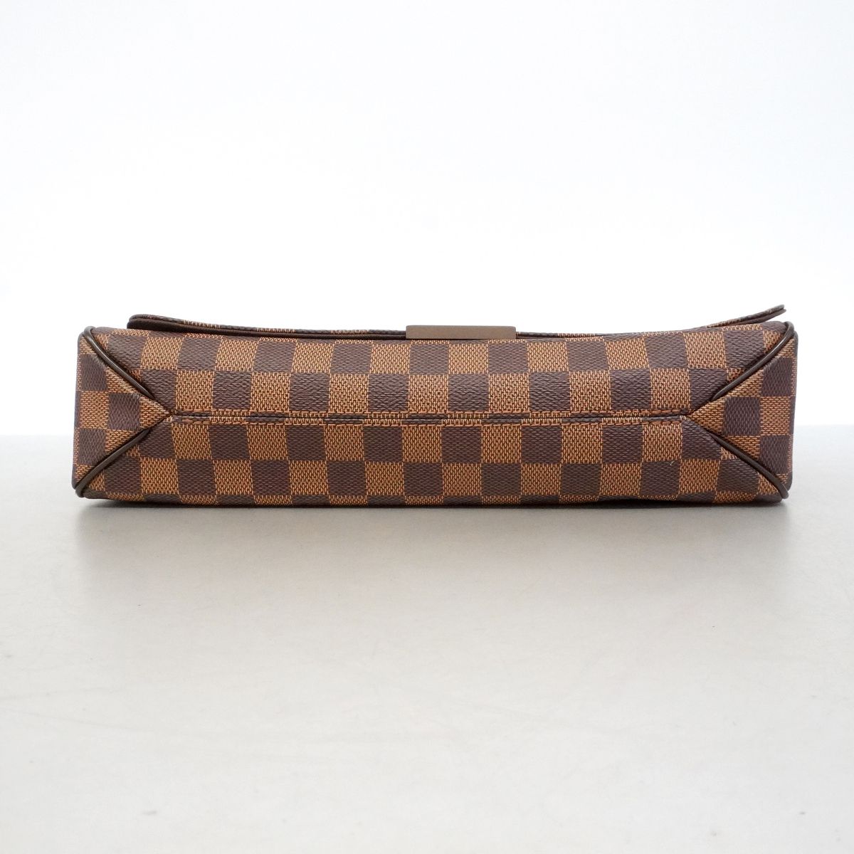 Louis Vuitton Shoulder Bag Damier District MM Ebene — view 3