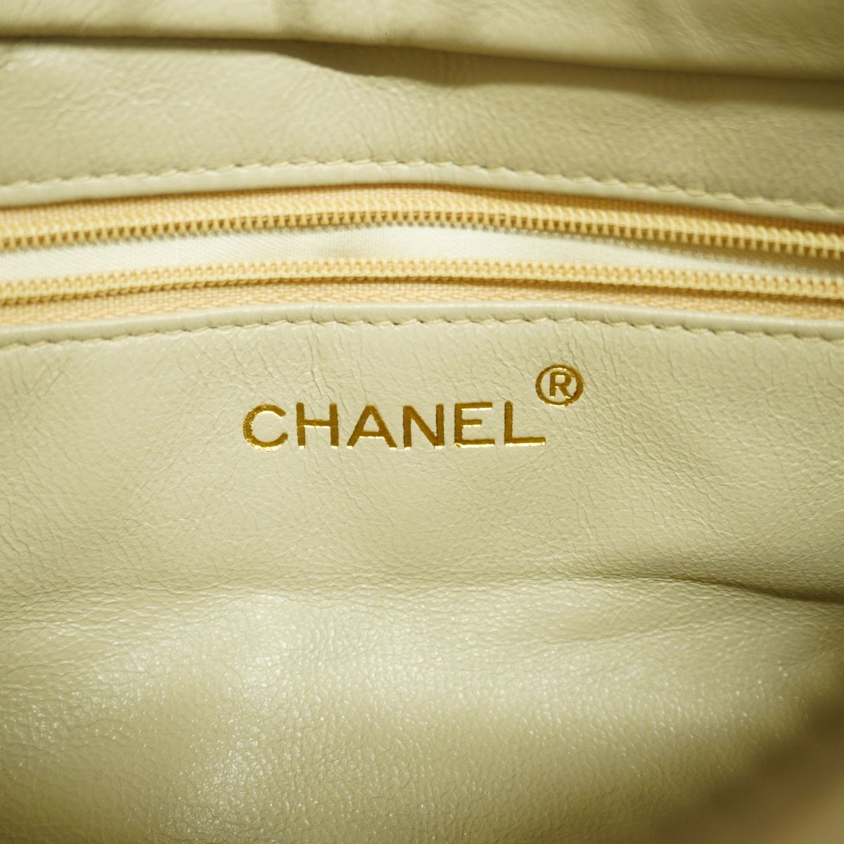 Chanel Shoulder Bag Quilted Lambskin Beige Gold — view 5