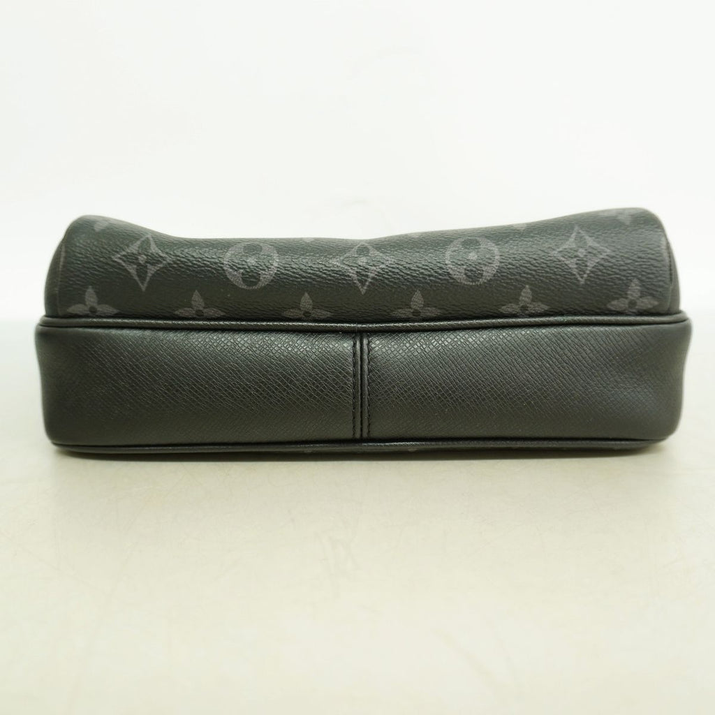 Louis Vuitton Shoulder Bag Taigarama Outdoor Messenger PM Black — view 3