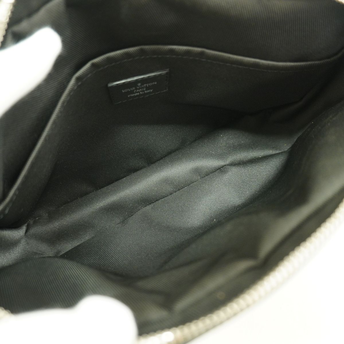 Louis Vuitton Shoulder Bag Taigarama Outdoor Messenger PM Black — view 4