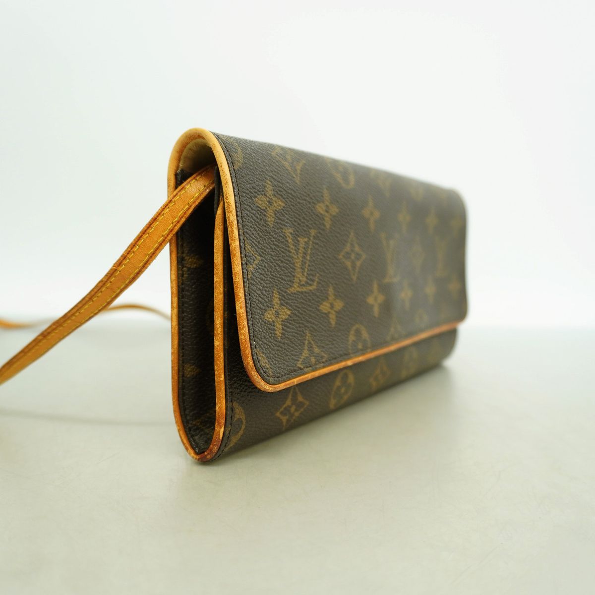 Louis Vuitton Shoulder Bag Monogram Pochette Twin GM Brown — view 2