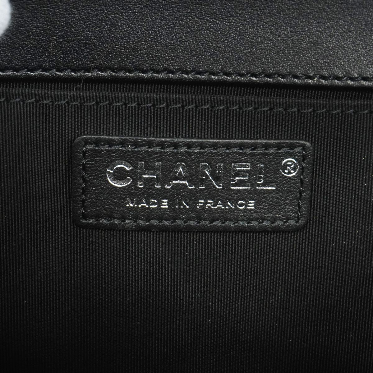 Chanel Shoulder Bag Boy Lambskin Black Silver — view 5