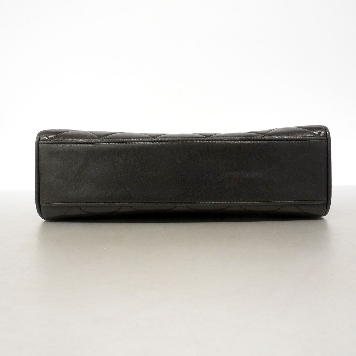 Chanel Shoulder Bag Quilted Lambskin Black Gold — view 3