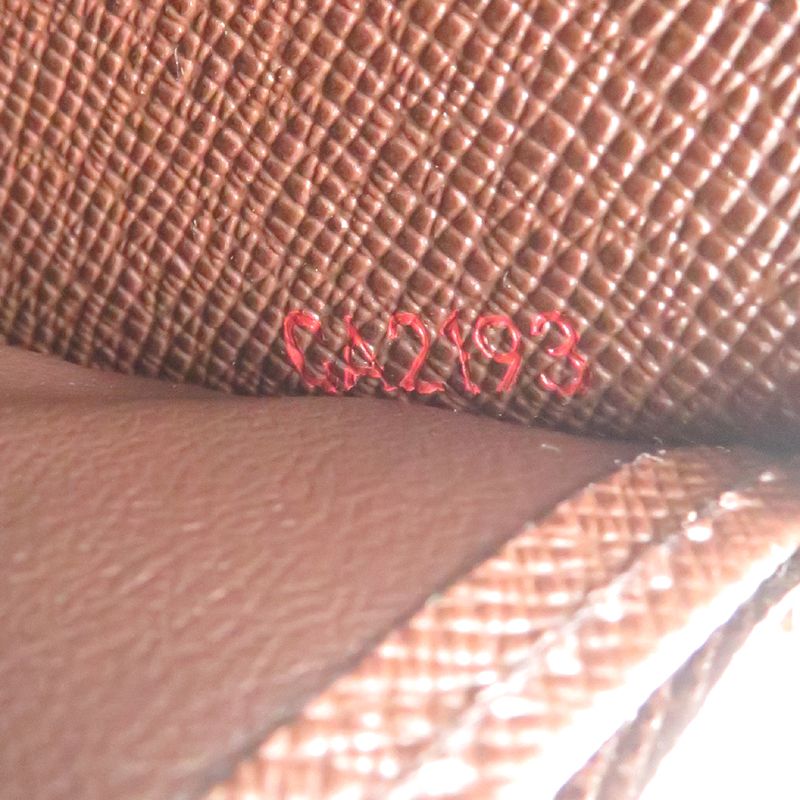 Louis Vuitton Wallet Zippy — view 8