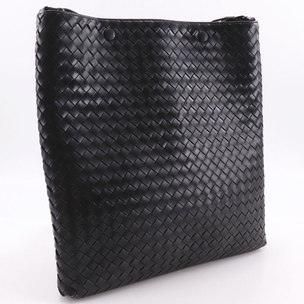 Bottega Veneta Messenger Bag Intrecciato Leather Black — view 3