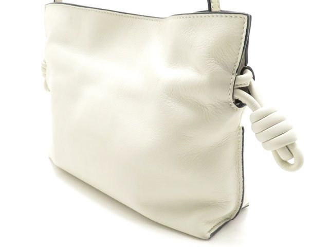 Loewe Flamenco Clutch Mini White Calfskin — view 3
