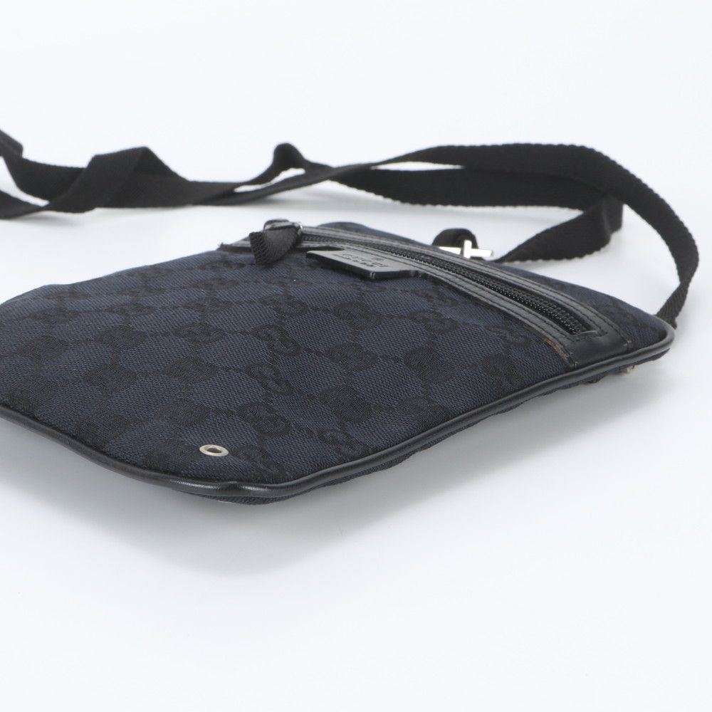 Gucci GG Canvas Leather Shoulder Bag Crossbody Messenger Business — view 4