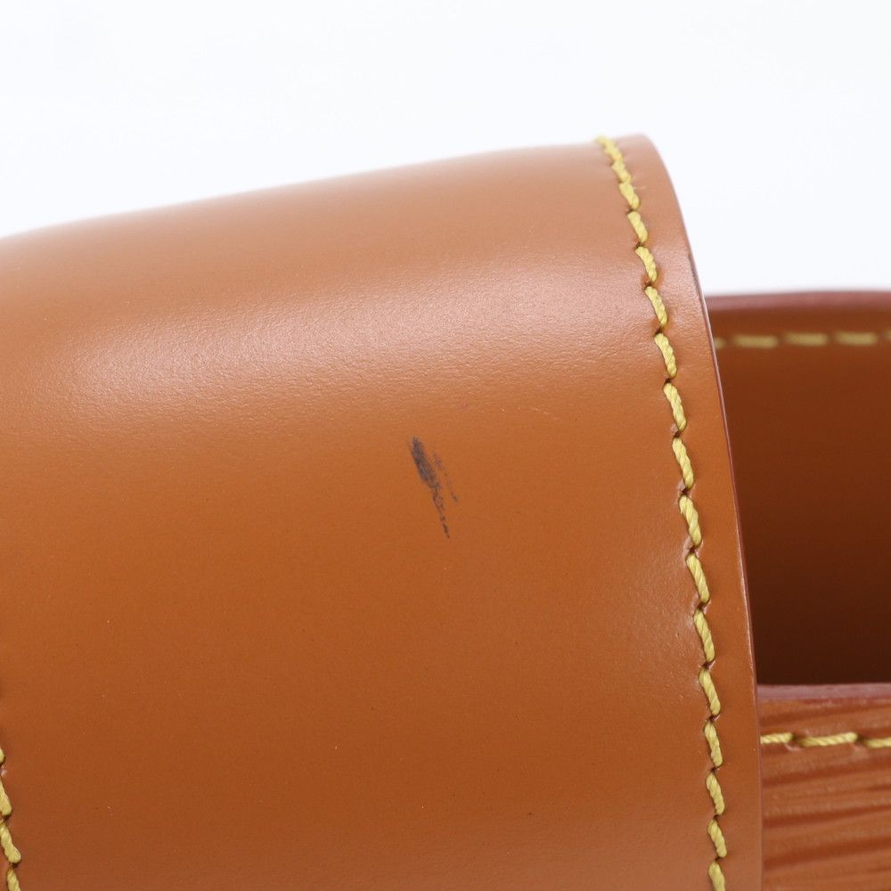 Louis Vuitton Epi Cluny Leather Shoulder Bag — view 8