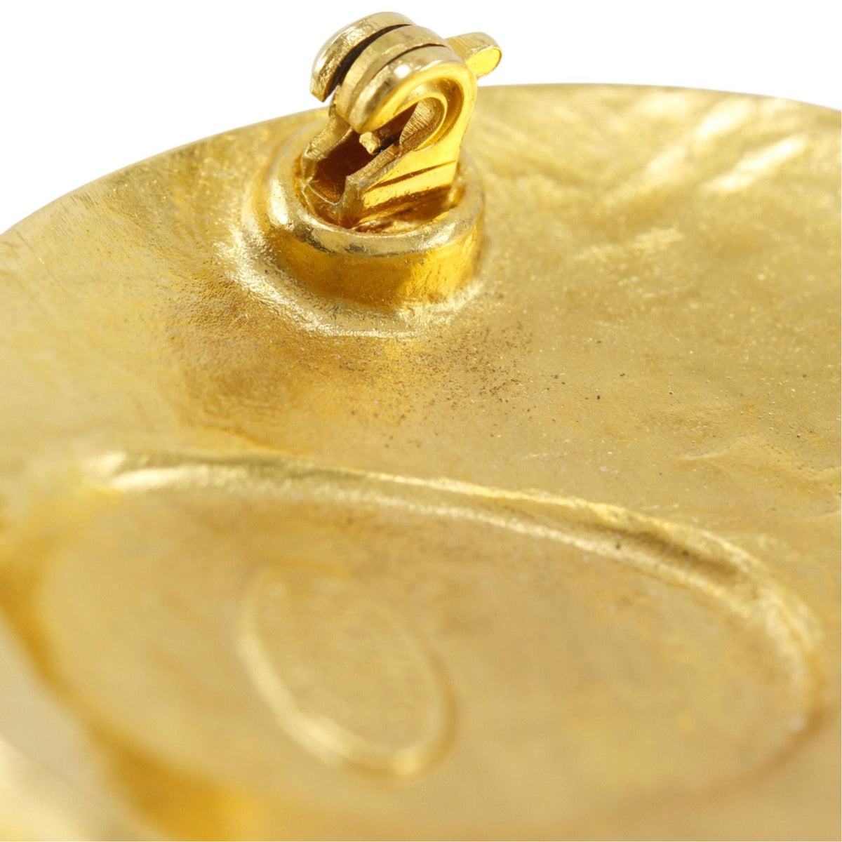 Chanel CC Logo Gold Plated Silver 98P Brooch — view 4