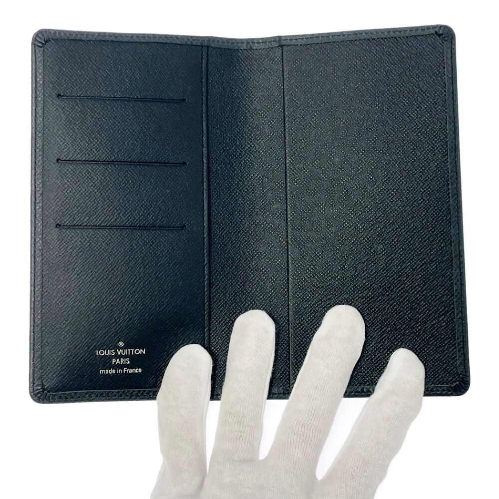 Louis Vuitton Taiga Agenda Poche Cover Black — view 7