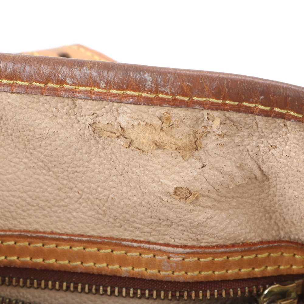 Louis Vuitton Monogram Bucket GM Pouch — view 8