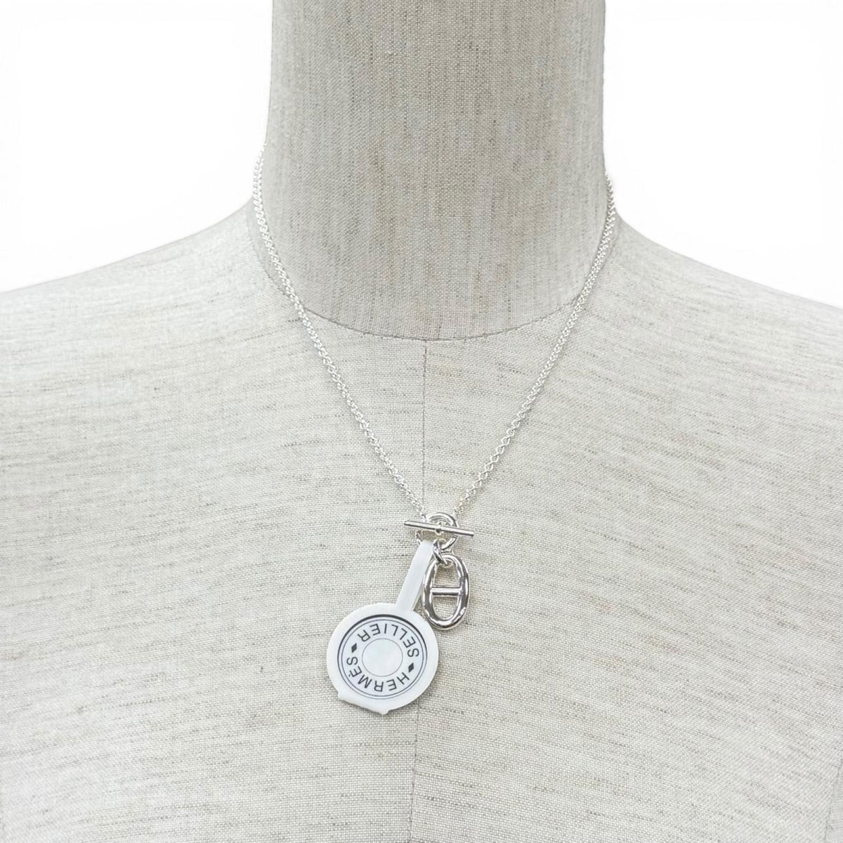 Hermes Chaine D'ancre Amulette Pendant Silver — view 2