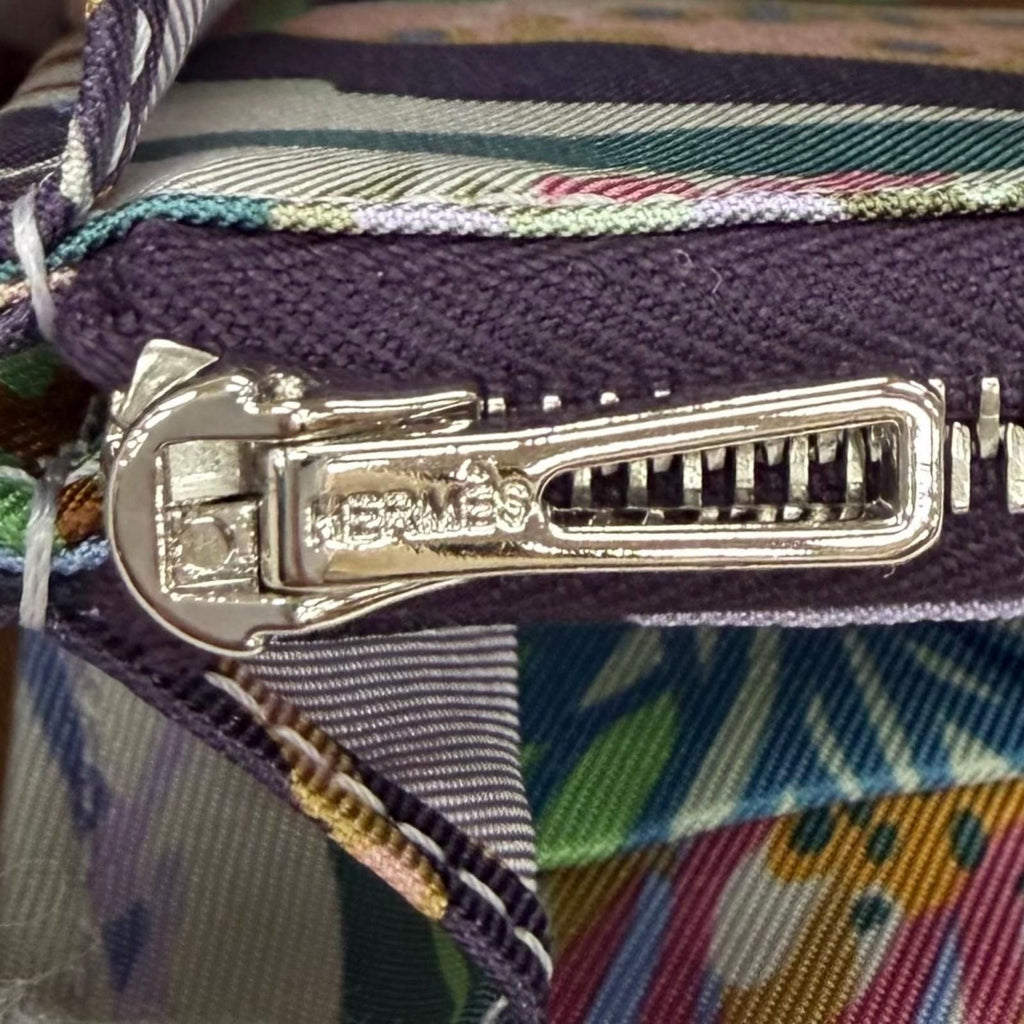 Hermes Azap Compact Silk'in Gold Veau Epsom Silver Zip Around Coin Purse — view 8