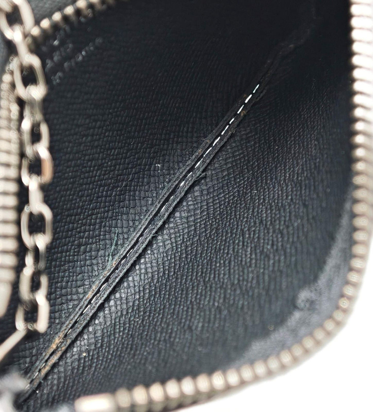 Louis Vuitton Pochette Cles Monogram Eclipse Reverse Coin Purse Black Boys' — view 6