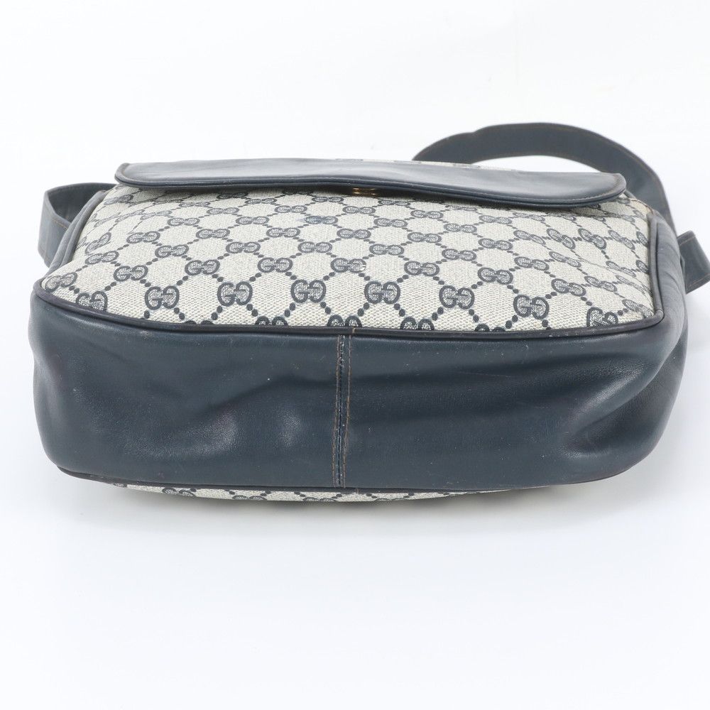 Gucci Vintage GG Supreme Leather Shoulder Bag Crossbody Hand — view 6