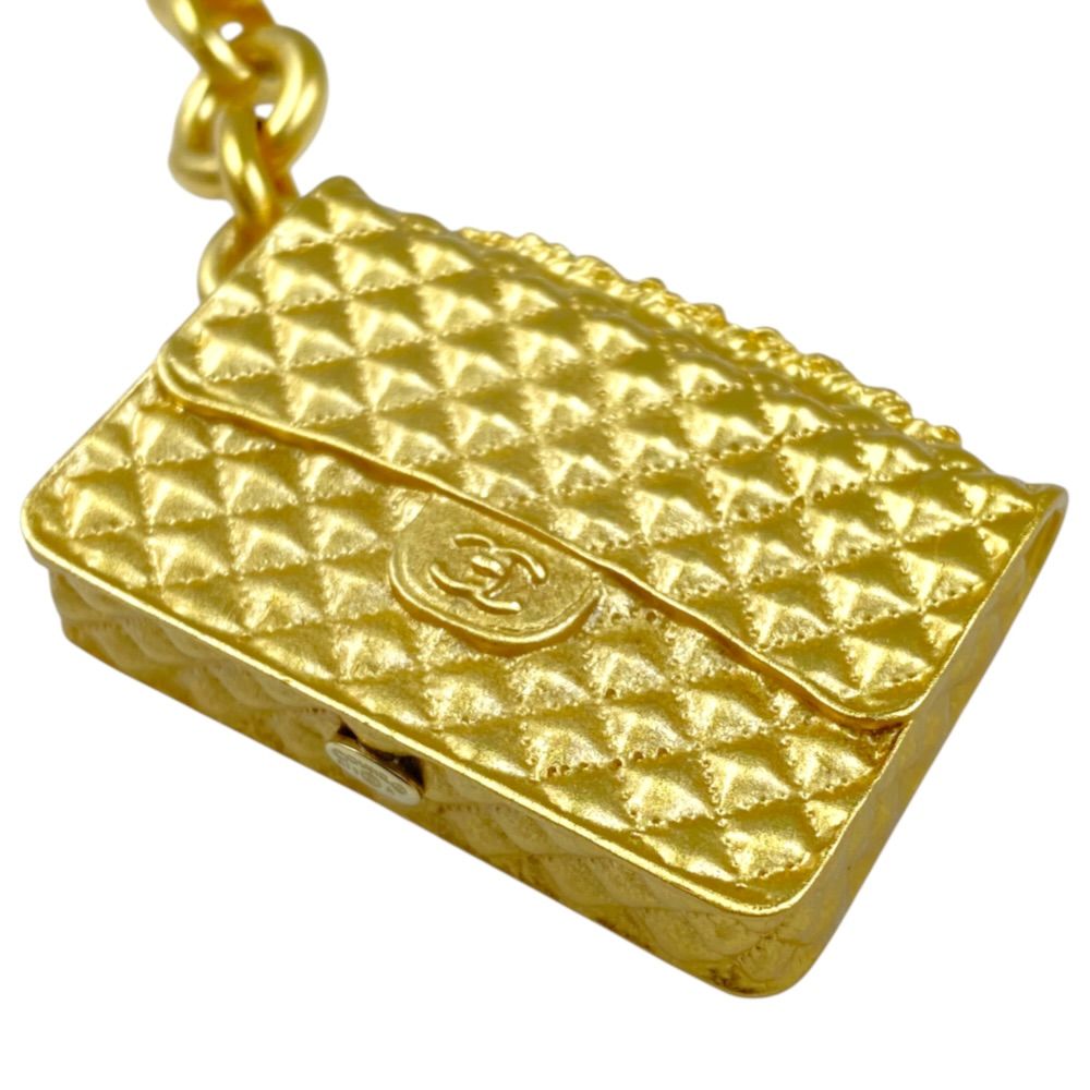 Chanel Key Holder Quilted Bag Motif CC Logo Metal Gold — view 3