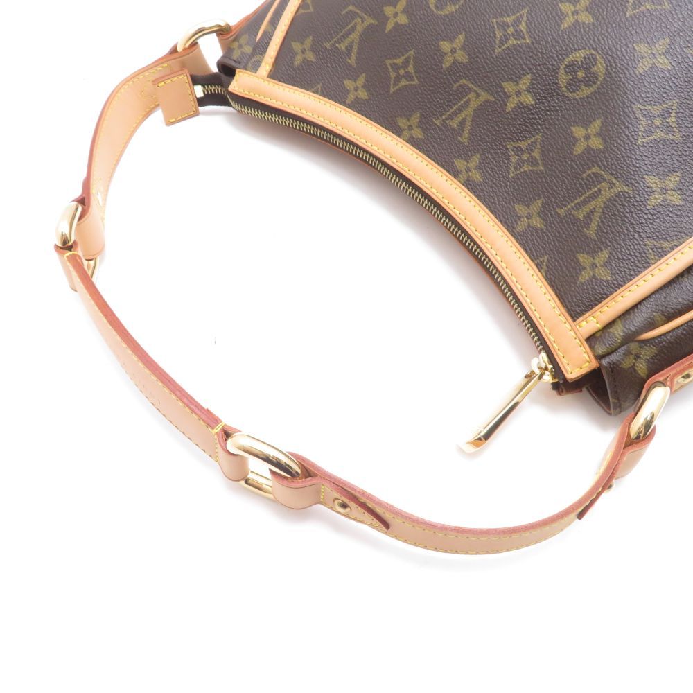 Louis Vuitton Thuraya PM Monogram Shoulder Bag Canvas Brown — view 4