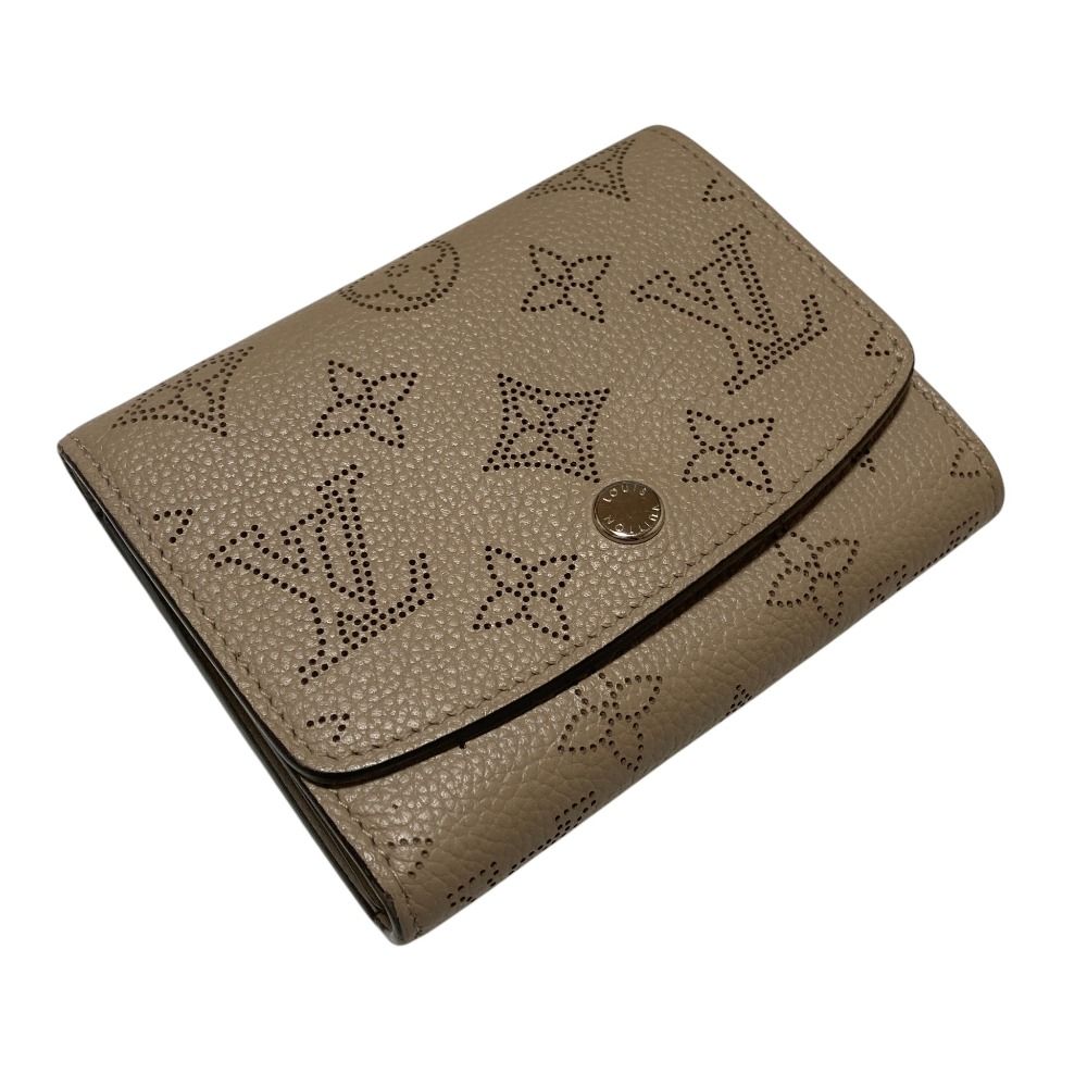 Louis Vuitton Mahina Portefeuille Iris Compact Wallet Bifold Greige — view 2
