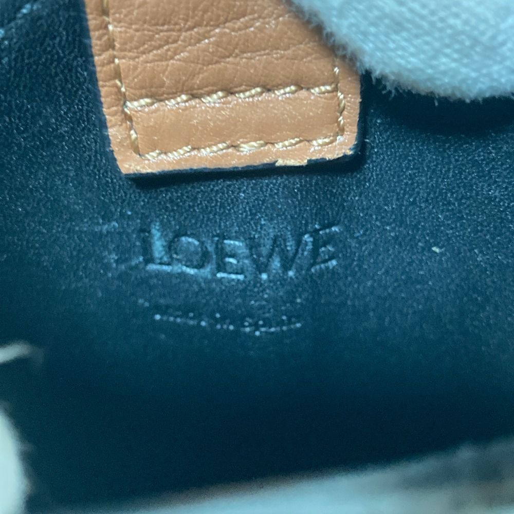 Loewe Elephant Pocket Shoulder Bag Brown — view 7