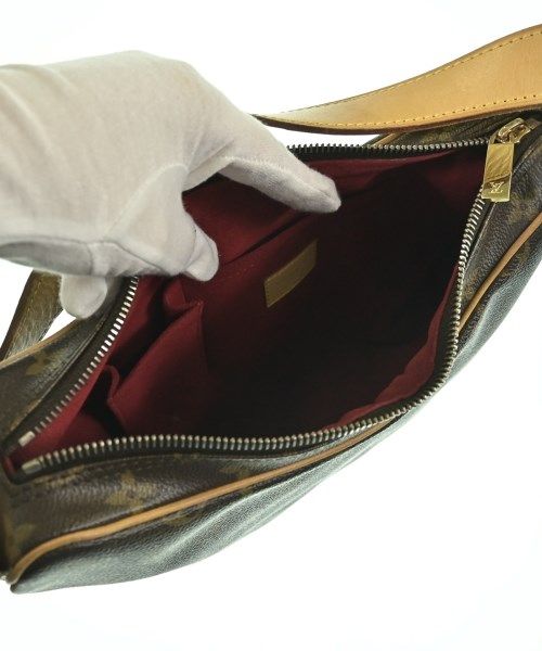 Louis Vuitton Monogram Croissant MM Shoulder Bag — view 4