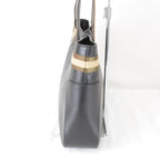 Gucci 002 Handbag Leather Black — view 3
