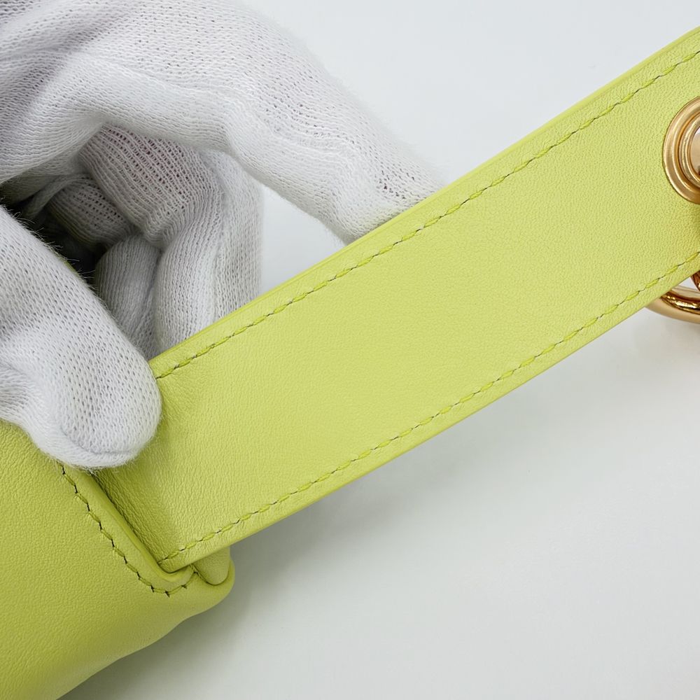 Bottega Veneta Shoulder Bag the Pouch Chain Leather Yellow Gold — view 6