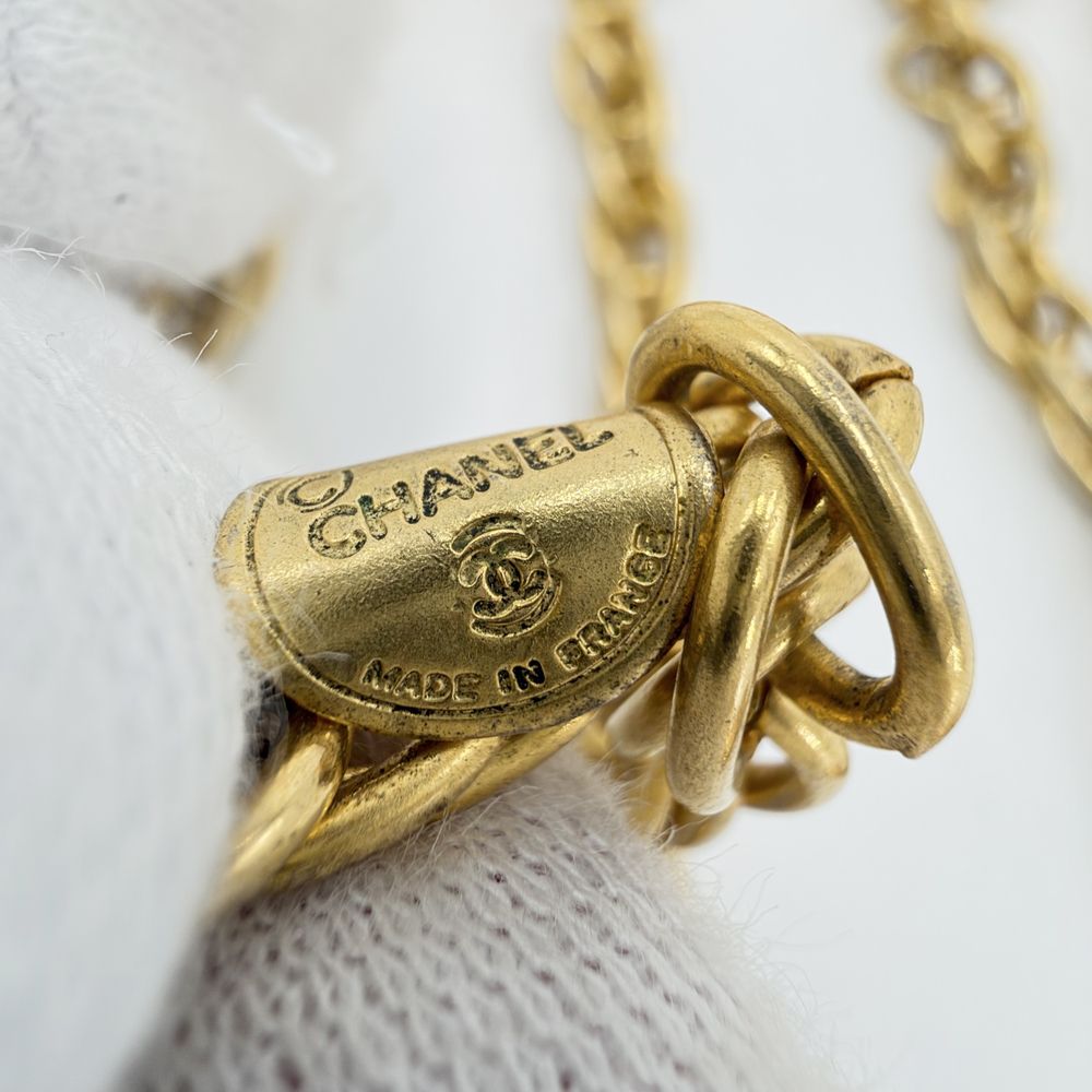 Chanel Necklace CC Logo Long Gold Plated — view 5