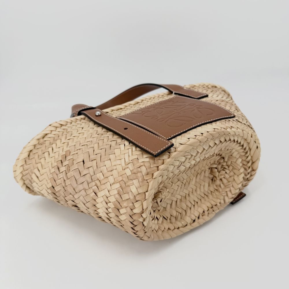 Loewe Handbag Anagram Basket Bag Small Raffia Leather Beige Brown Silver Spring — view 3