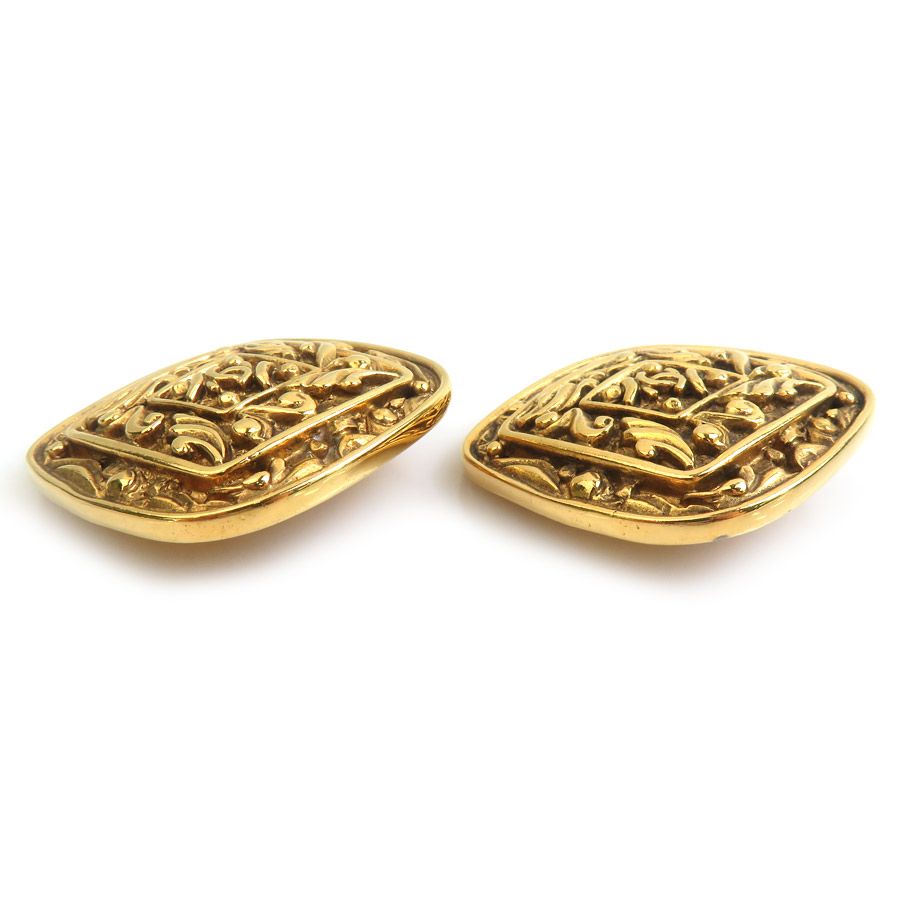 Chanel Earrings CC Logo — view 2