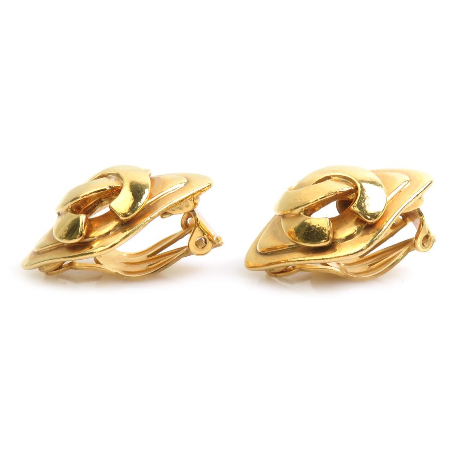 Chanel Earrings CC Logo — view 2